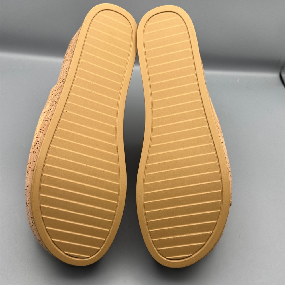 Anne Klein Women's Venti Platform Wedge Sandals - Picture 4 of 4